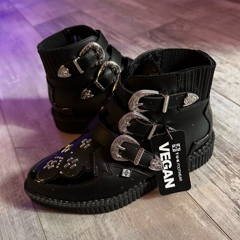 TUK Creeper Boot with Western Style Buckle - Size 7